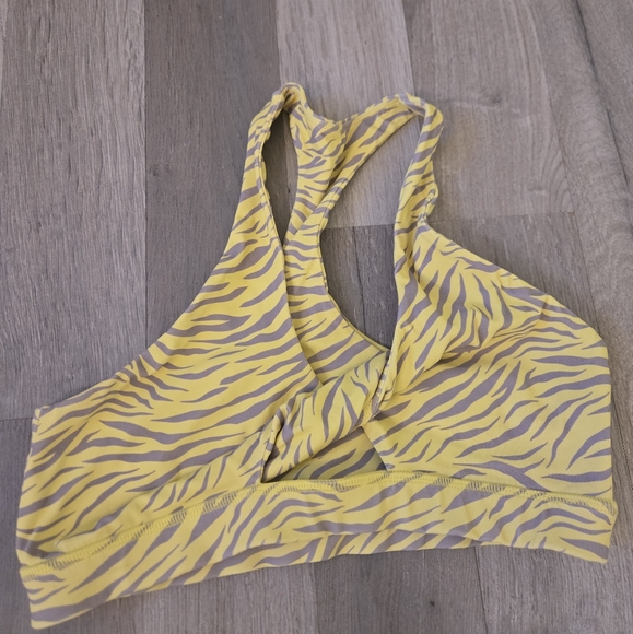 Noire Blanc Lamone Scrunch set - Picture 8 of 9